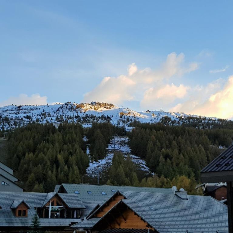 Appartement 3 pièces 6 personnes, Le Panoramique, La Joue du loup - Apartamento de 1 dormitorio con balcón y vistas a la montaña - 2