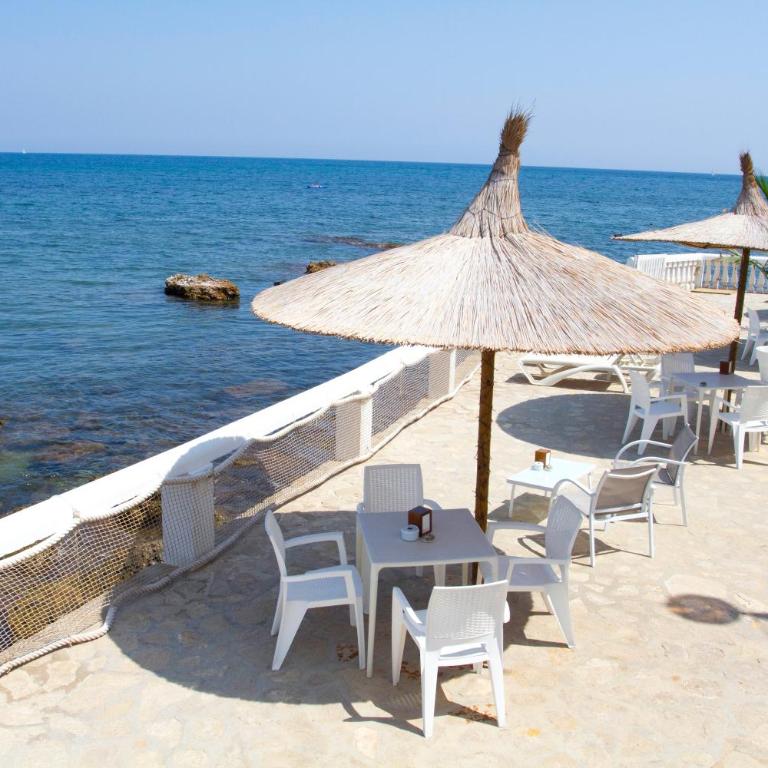 Villa Juan Miguel en Dénia a 50m de la playa Terraza, barbacoa y parking By Family Homes Rentals - Casa de 2 dormitorios - 56