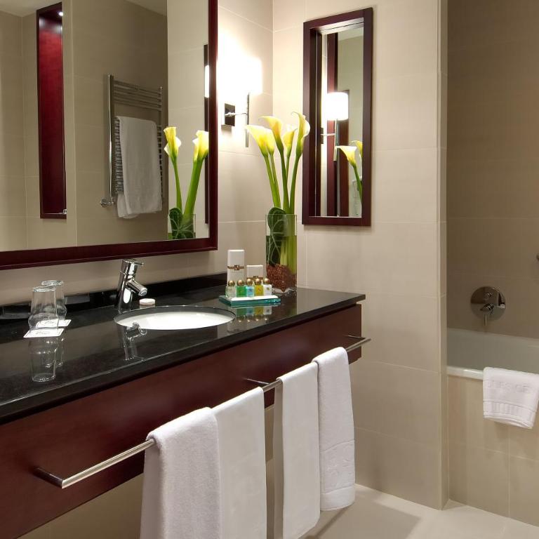 Hotel Barcelona Center - Superior Double Room with Extra Bed - 4