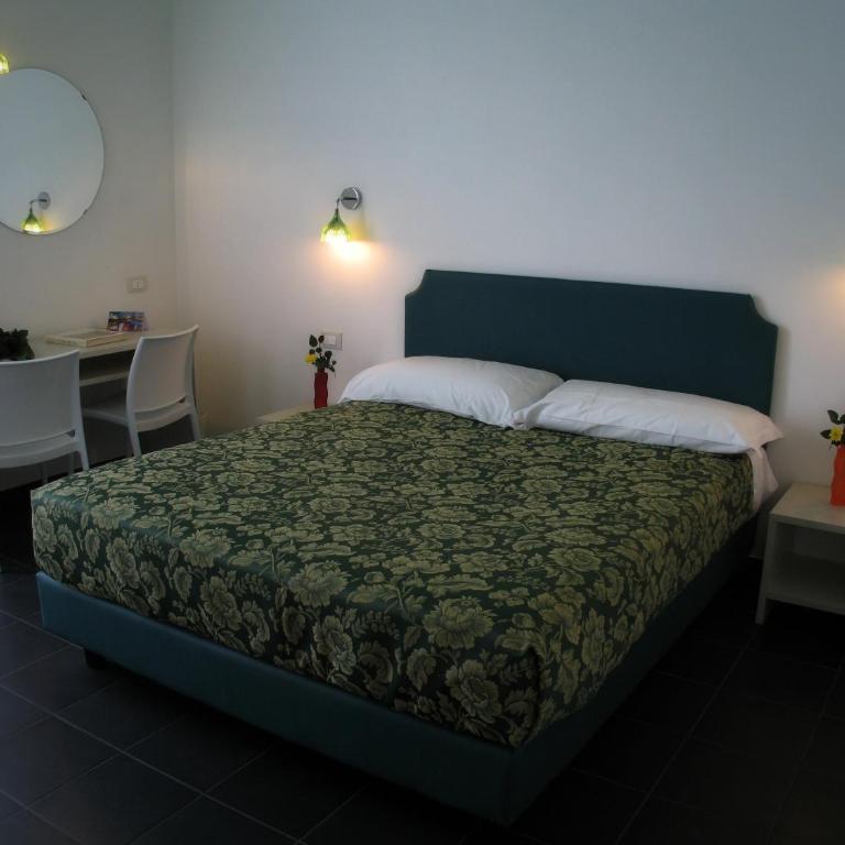 6 Porte Guesthouse - Camera Matrimoniale - 5