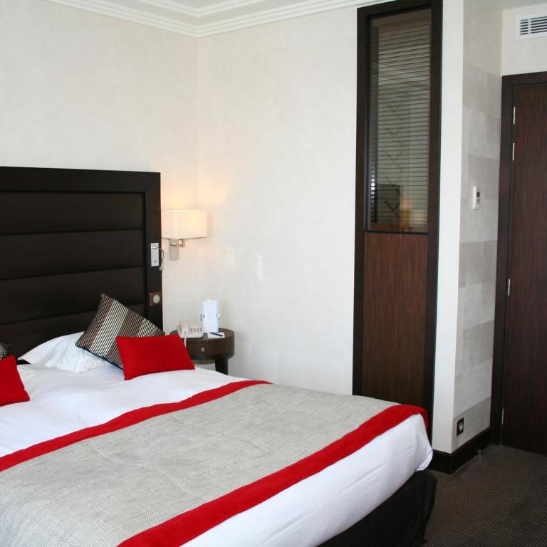 Grand Hôtel Des Thermes - Chambre Double Émeraude avec Vue sur la Ville - 3