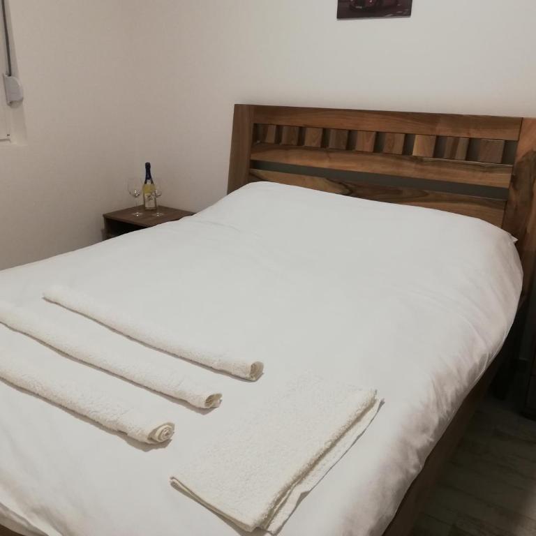 Airport view Apartment - Superior Apartman - 11