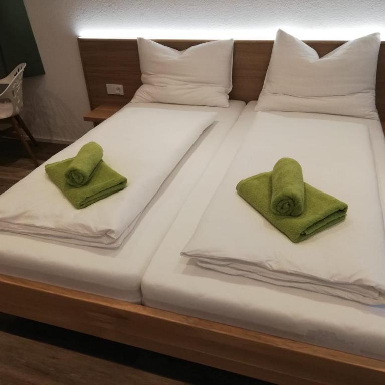 Flöckner B&B - Großes Doppelzimmer - 13