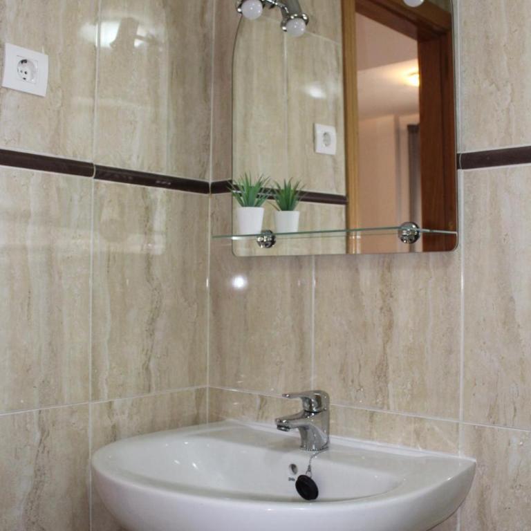 Pasaje Olletas nº 3, Bajo E - One-Bedroom Apartment - 12