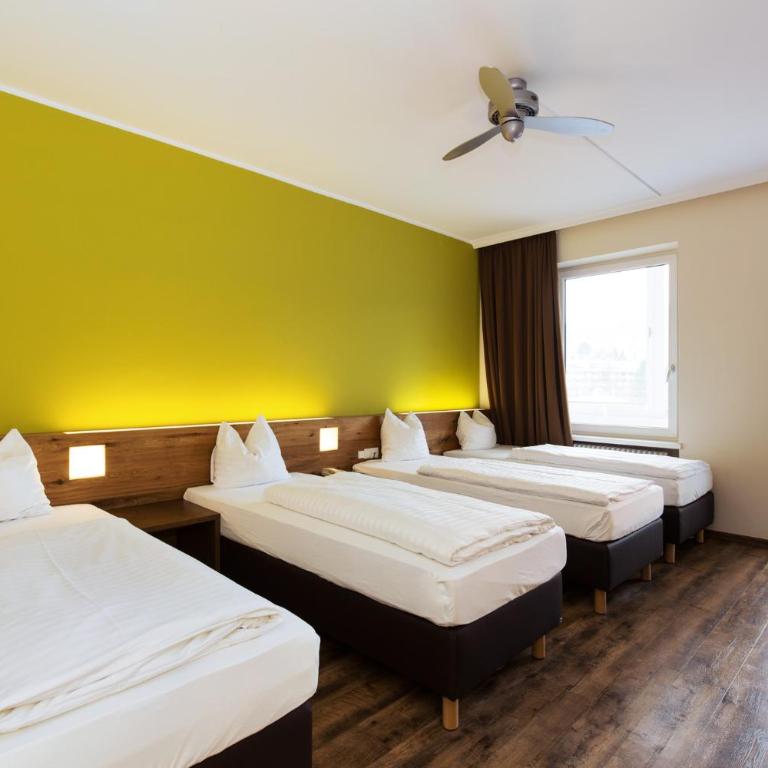 Basic Hotel Innsbruck - Vierbettzimmer - 5