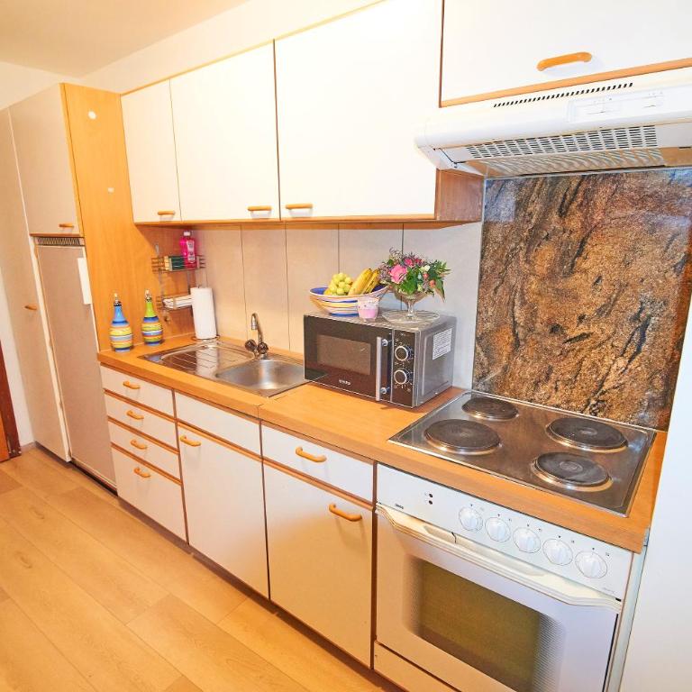 Golden River - Apartment - 6