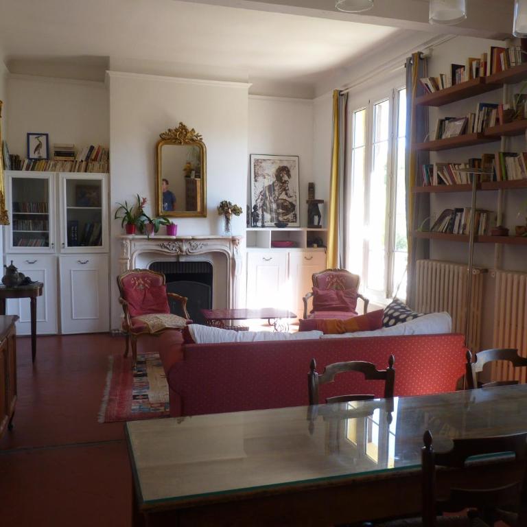 Maison avec jardin sur une colline - Villa - 3