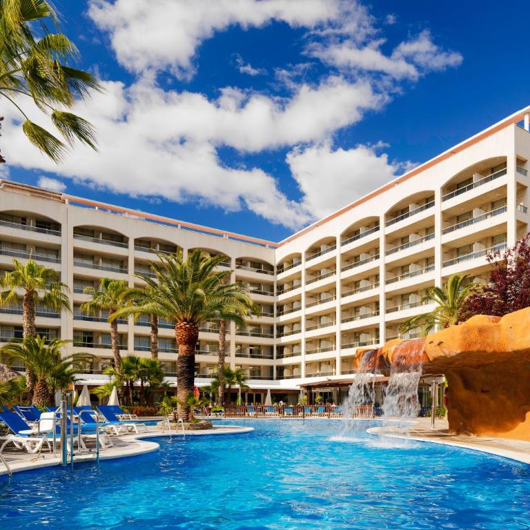 H10 Salou Princess - Habitación Doble con vistas a la piscina (2 adultos) - 2 camas - 1