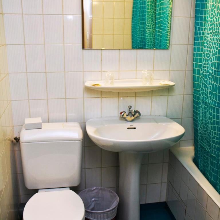 Hôtel Croix des Nordistes - Chambre Double - 7