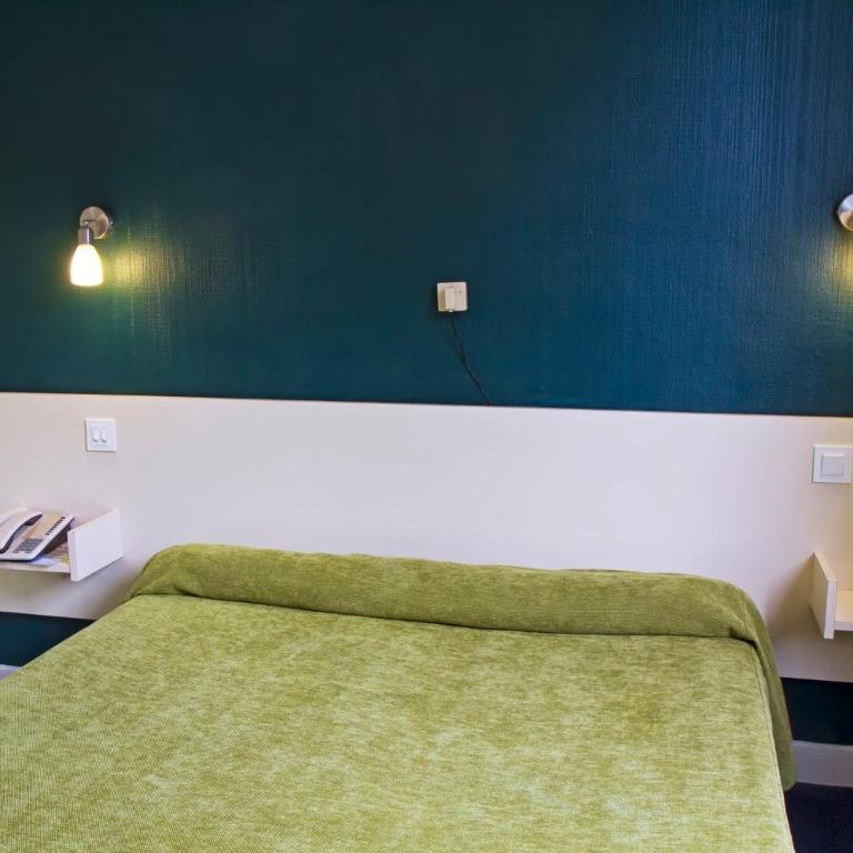 Hôtel Croix des Nordistes - Chambre Double - 4