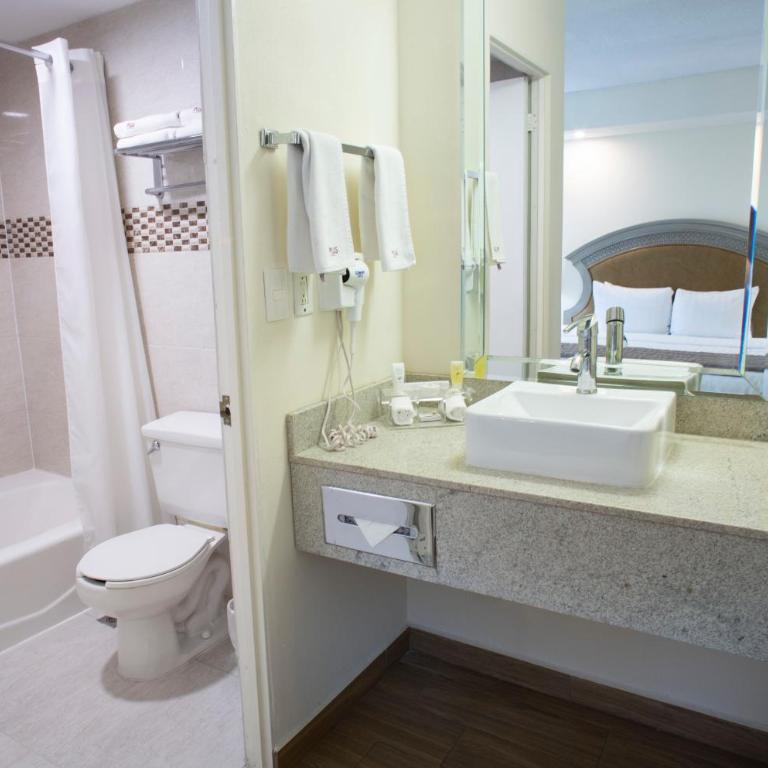 Best Western PLUS Monterrey Colón - Junior Suite with 2 Double Beds and Kitchenette - Non Smoking - 12