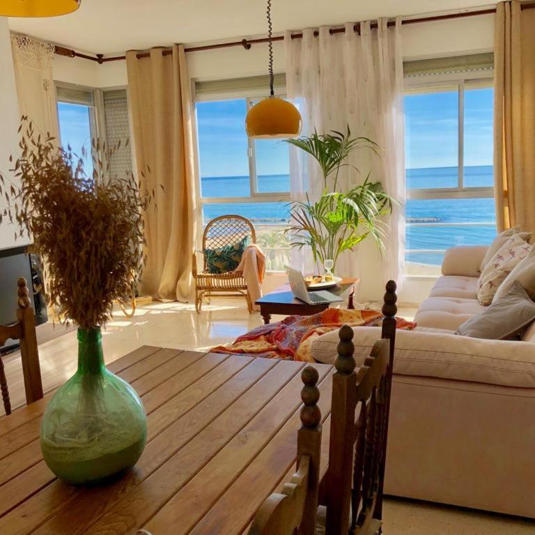 Stunning Sea View - Apartment - 10
