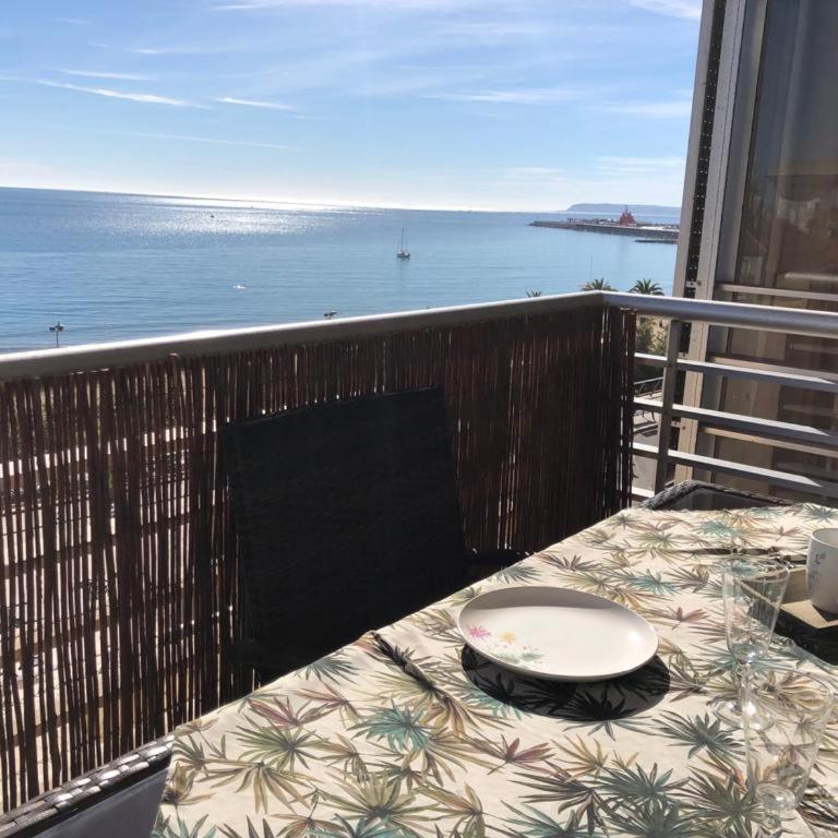 Stunning Sea View - Apartment - 20
