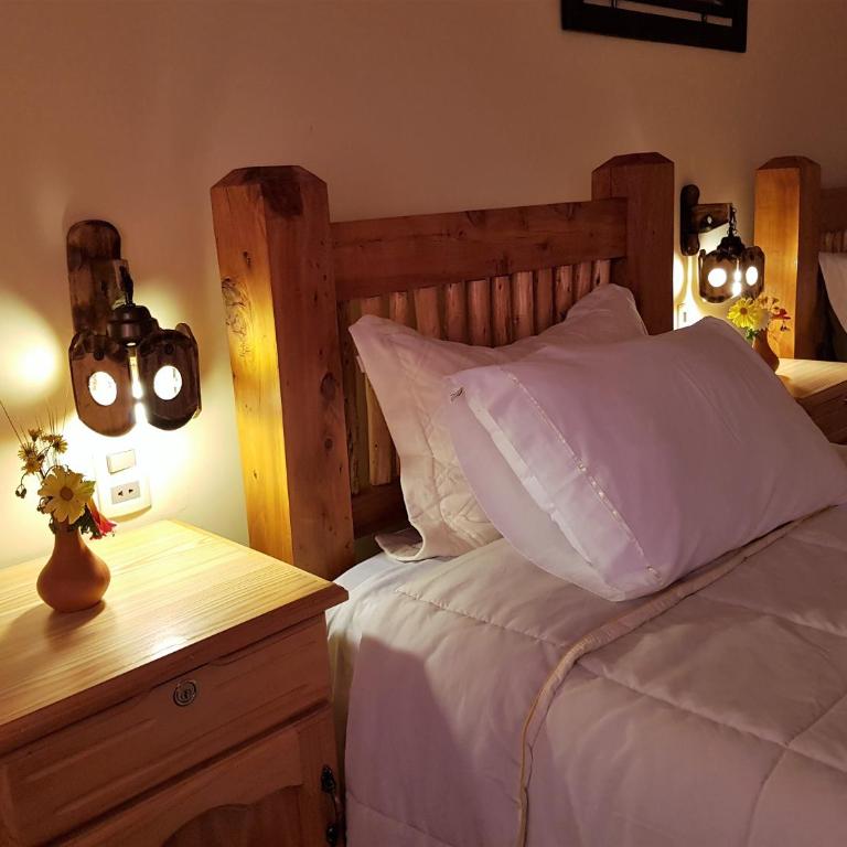 Utasawa - Twin Room with Lake View - 5