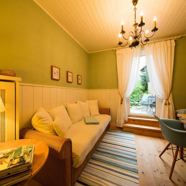 Landhaus Hindenburg - Apartment mit 1 Schlafzimmer und Balkon - 13