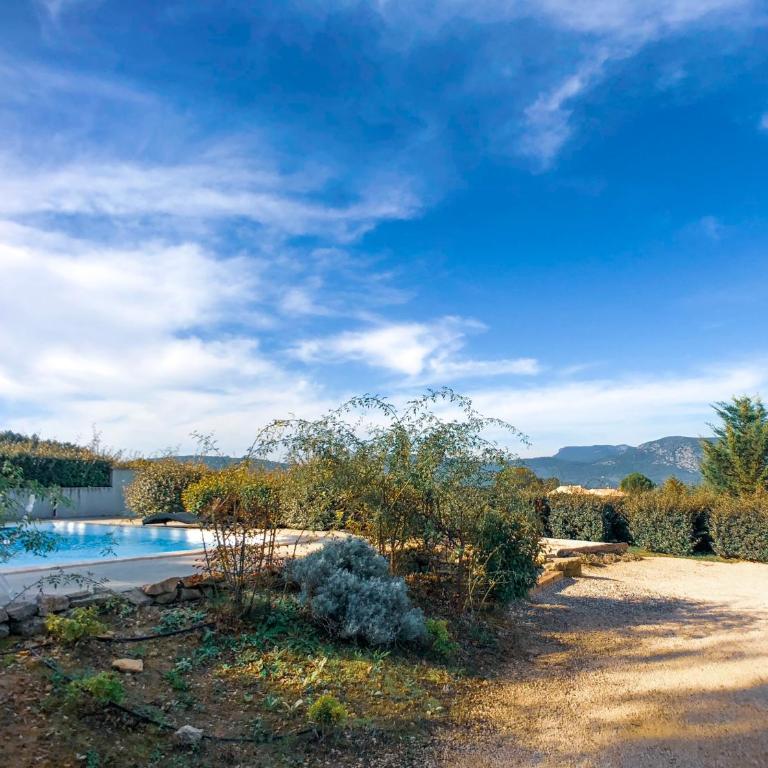 Villas de La Ferme Du Gros Noyer - Villa 2 Chambres avec Piscine Privée - 33