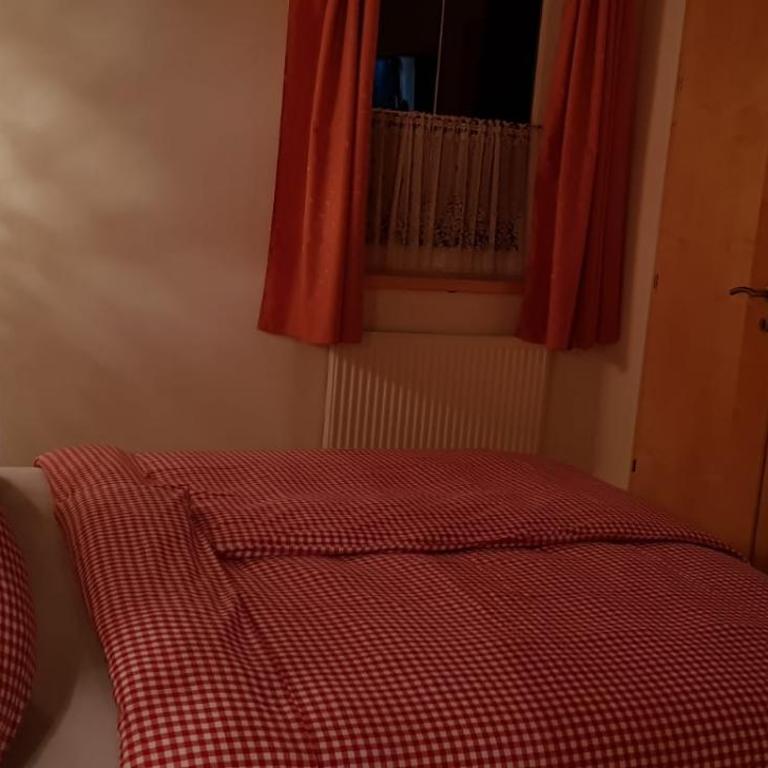 Villa-Musica "Das Harmonikahaus" Apartments, Harmonikabau und Seminare - Double Room with Shower - 5