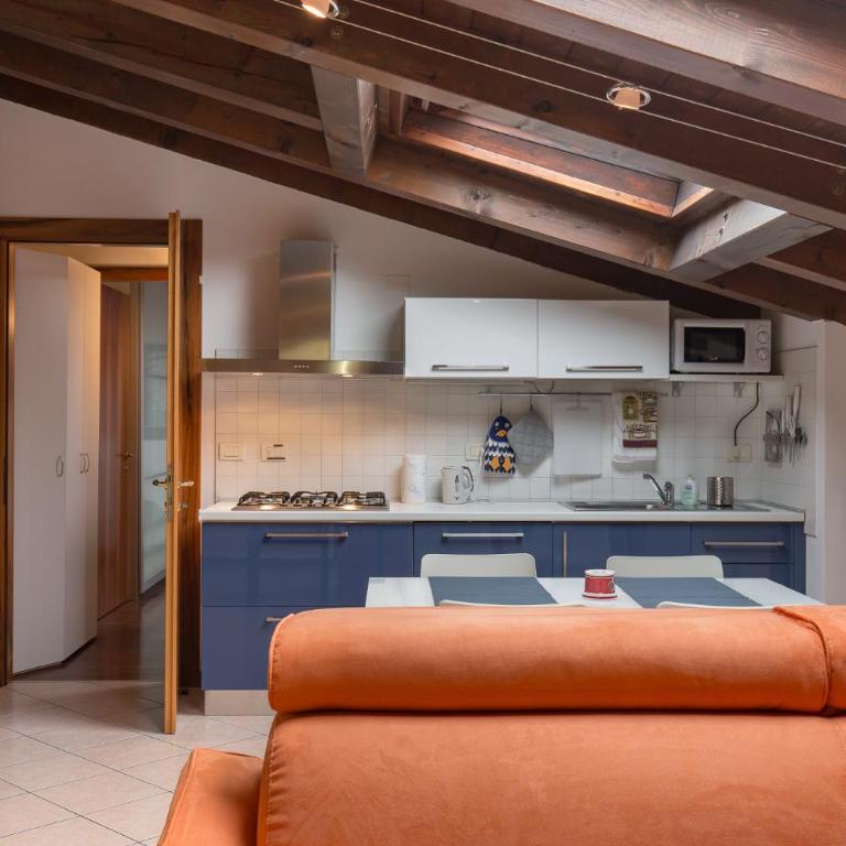 La Mansarda di Giulietta by Reasy&Busy - Appartamento - 9