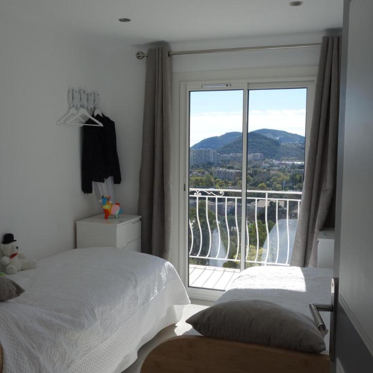 Villa La Riviera - Villa - 11