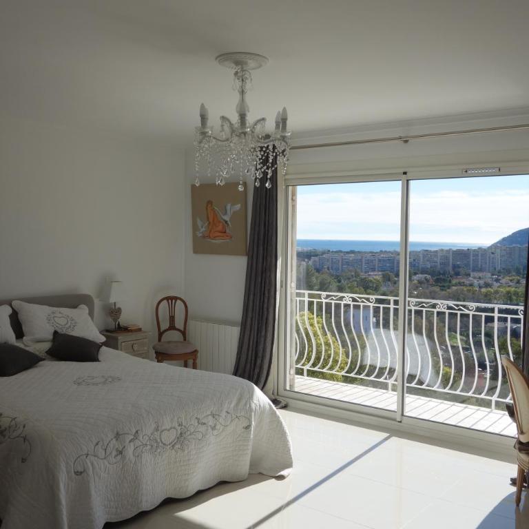 Villa La Riviera - Villa - 12