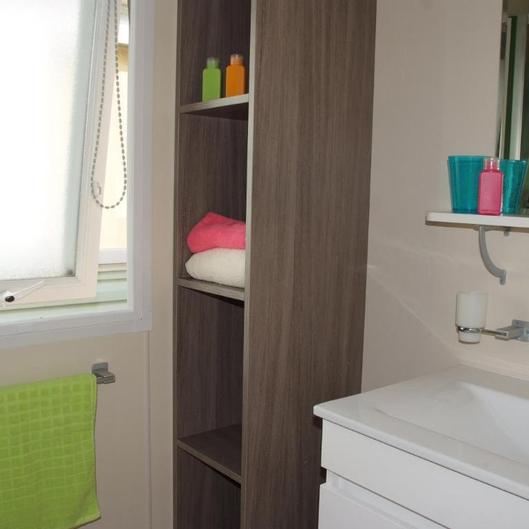 Camping Vallée du Paradis - Mobile Home 3 Chambres (6-8 Personnes) - 3