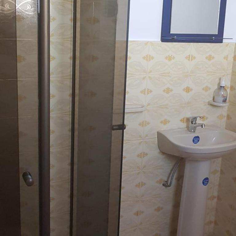 Hostal Phaxsi - Habitación Doble Deluxe - 1 o 2 camas - 7