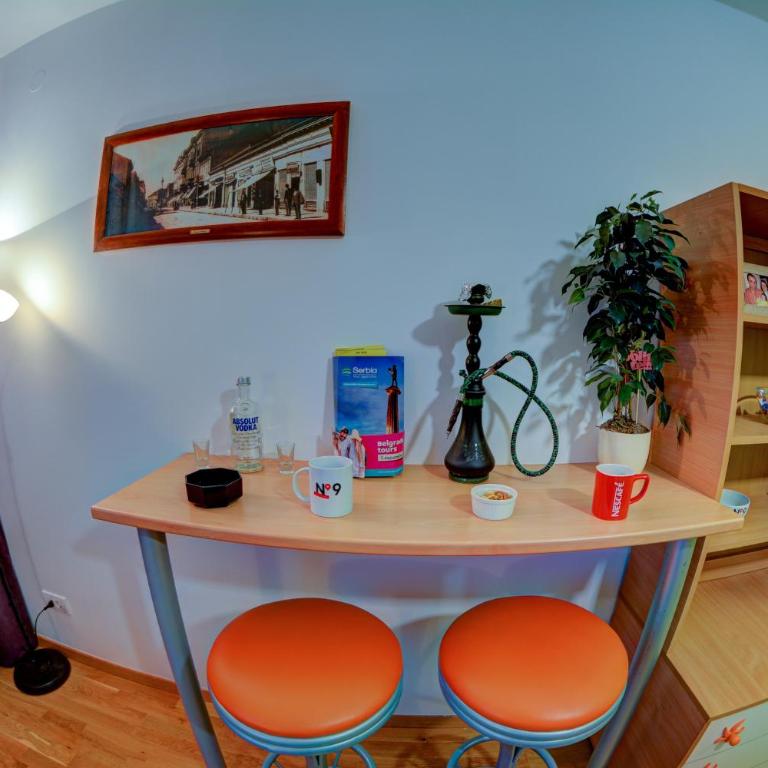 Rooms And Apartments S - Dvokrevetna Soba sa Bračnim Krevetom i Zajedničkim Kupatilom - 7