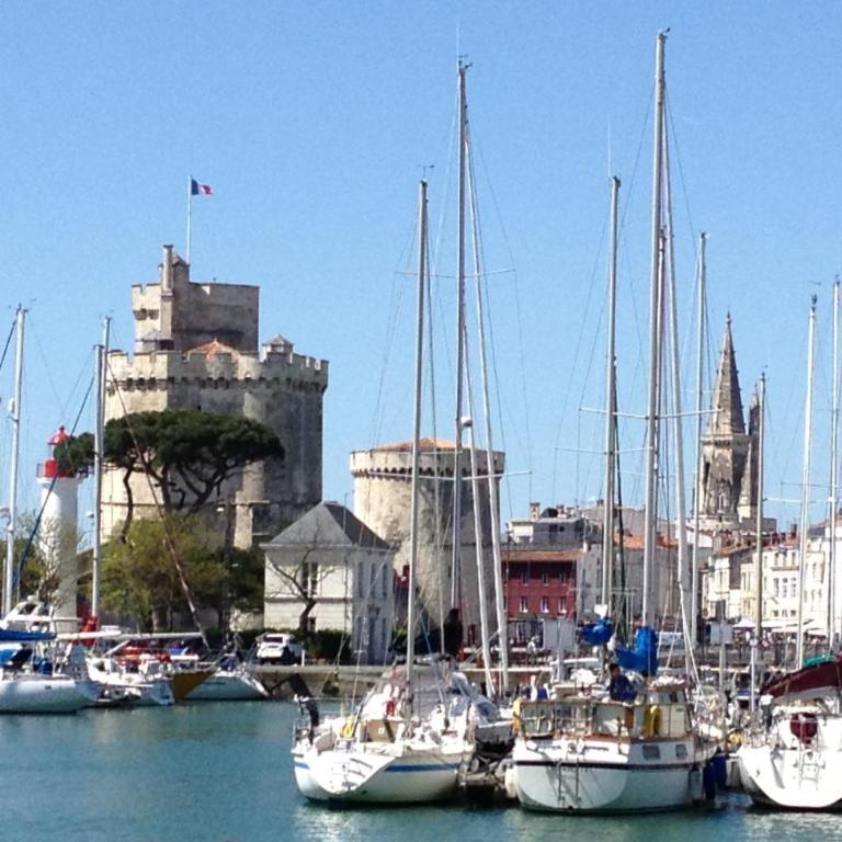 Vue exceptionnelle sur les Tours ! Charme et tranquillité - Appartamento con Vista Mare - 14