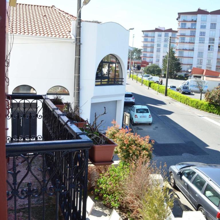 Studio Biarritz - rénové et moderne - au calme - centre ville - tout à pied - Appartement - 9