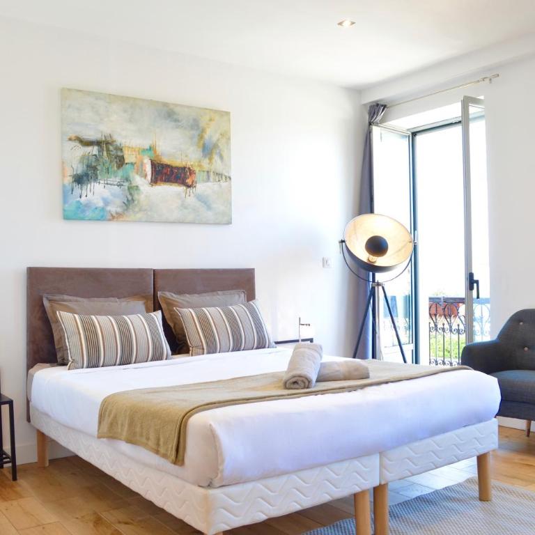 Studio Biarritz - rénové et moderne - au calme - centre ville - tout à pied - Appartement - 1