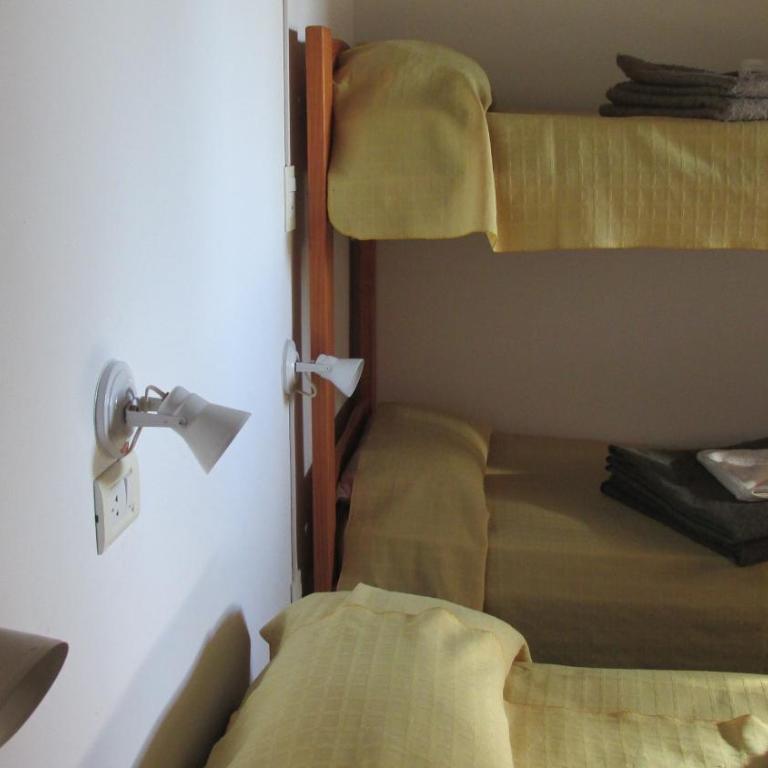 Hostel Aves del Lago - Apartamento con vistas al jardín - 12