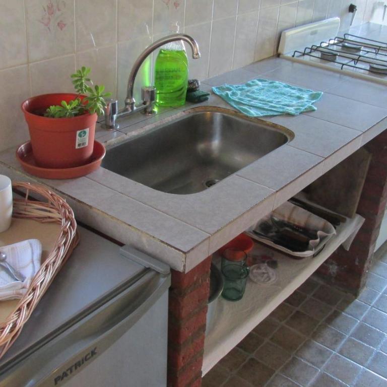 Hostel Aves del Lago - Apartamento con vistas al jardín - 10