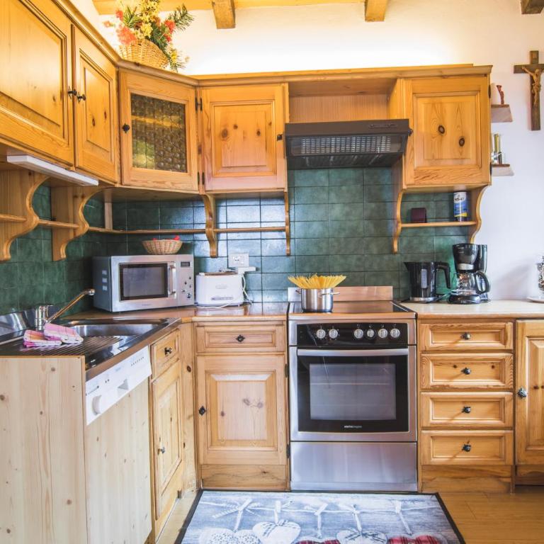Residence Sisi - Appartamento Mansardato con 2 Camere da Letto - 4