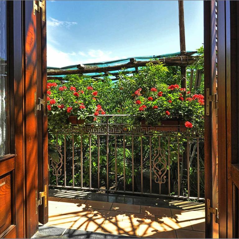 Anthea Sorrento - Camera Matrimoniale con Balcone - 3