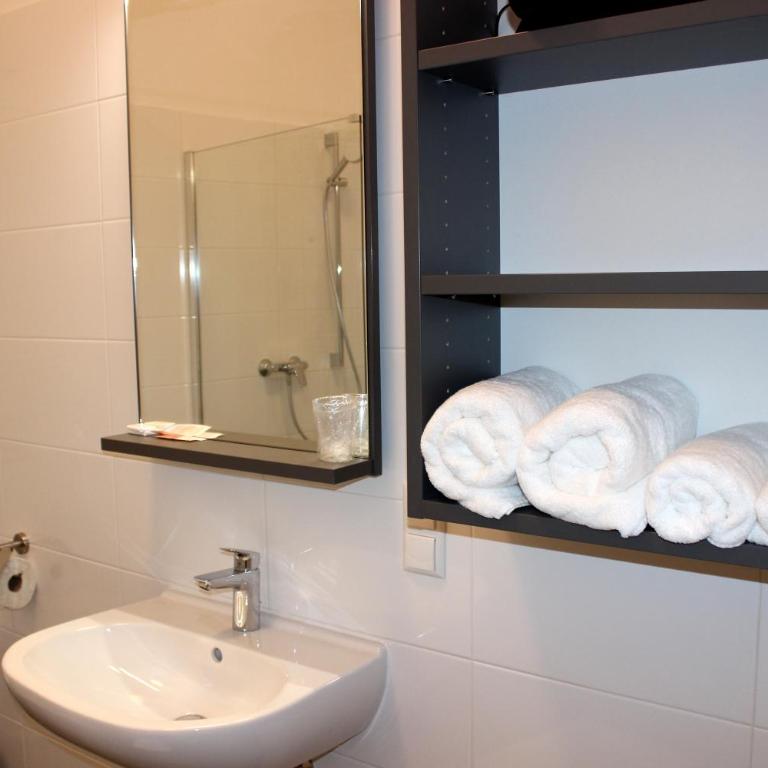 Albert Schweitzer Center Graz - Apartment mit 2 Schlafzimmern - 1