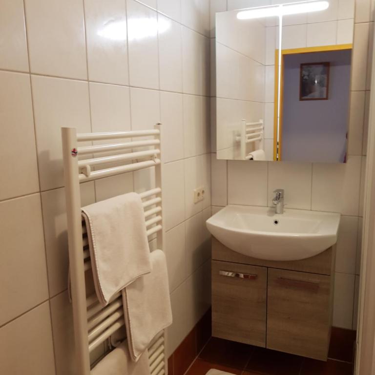Pension Kristall - Doppelzimmer mit Balkon - 2