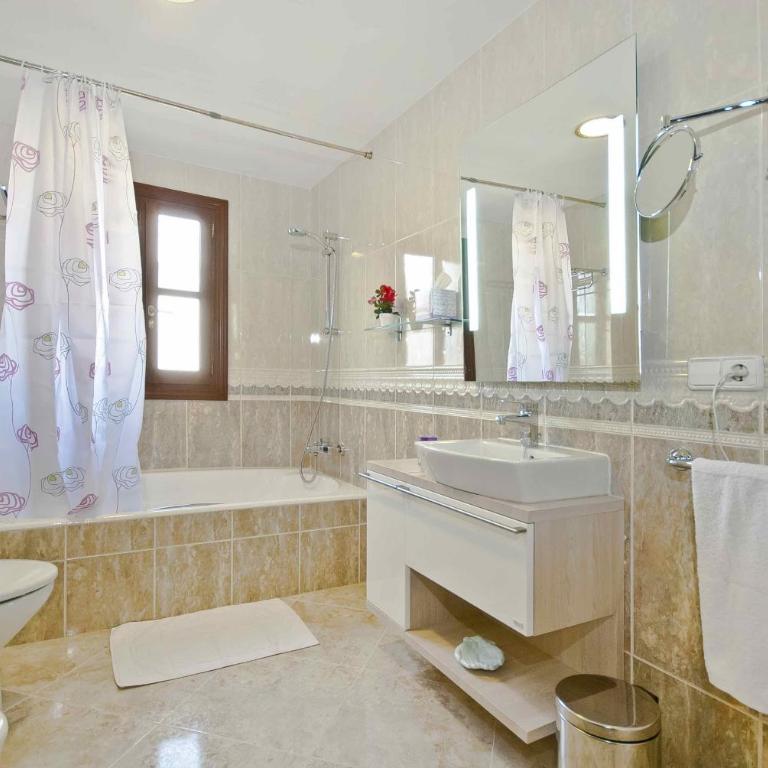 Llac Blau - Mediterranean Styled with Pool - Villa con piscina privada - 20