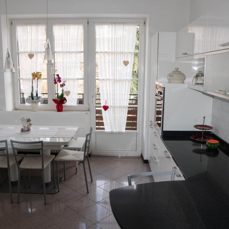 Sunshine Apartments - Appartamento con 2 Camere da Letto - 5