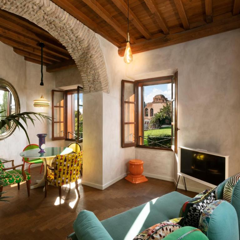 Palm Suites - Small Luxury Hotels of the World - Grand Suite with Forum View - 8
