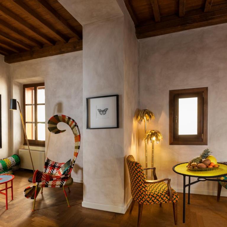 Palm Suites - Small Luxury Hotels of the World - Family Suite with Courtyard View - 6