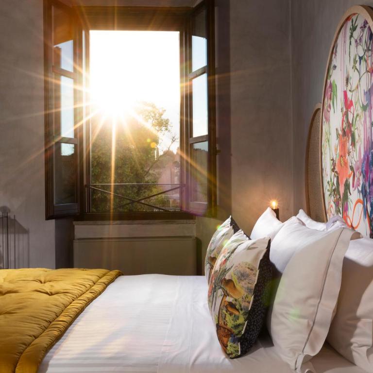 Palm Suites - Small Luxury Hotels of the World - Suite with Forum View - 10