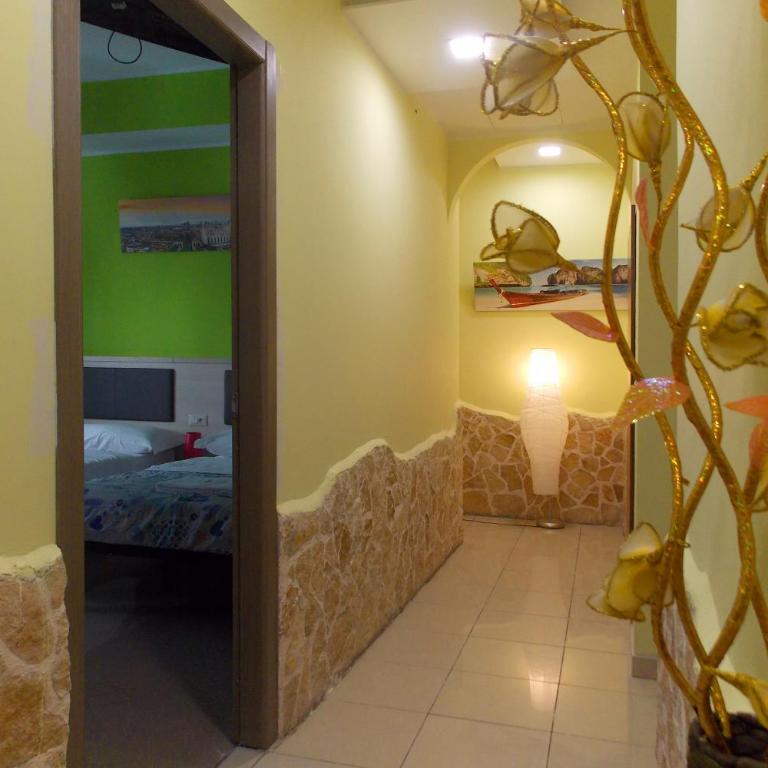 Hotel Midtown Milano - Posto Letto in Dormitorio per 8 Persone - 4