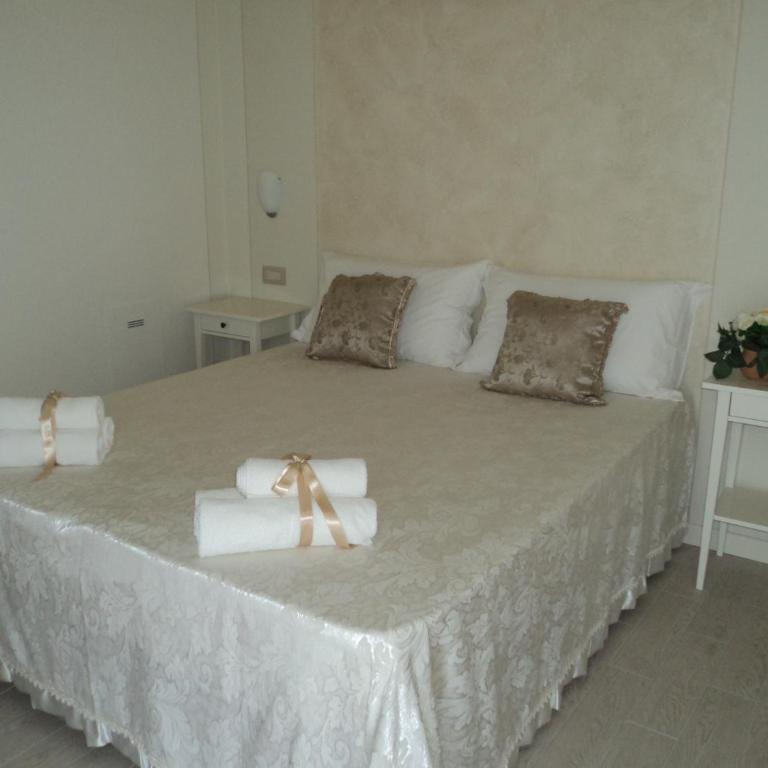 Bed&Breakfast Giardini di Corte - Camera Matrimoniale Standard - 1