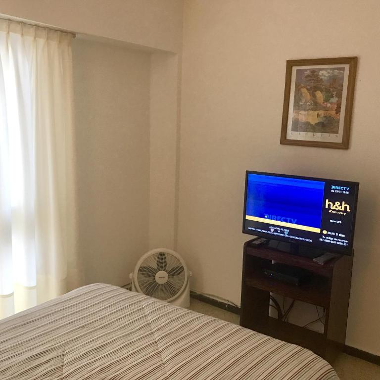 Depto. c/balcón, Colón y Olavarría - Apartamento - 6