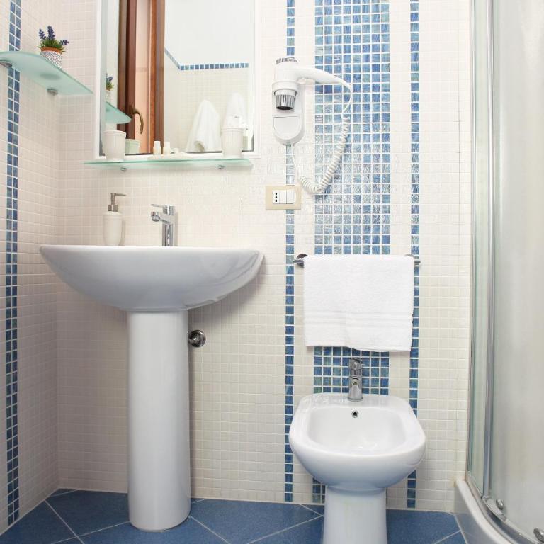 Coralia Bed & Breakfast - Camera Matrimoniale Standard - 3