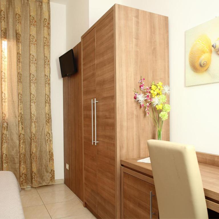 Coralia Bed & Breakfast - Camera Matrimoniale Standard - 25