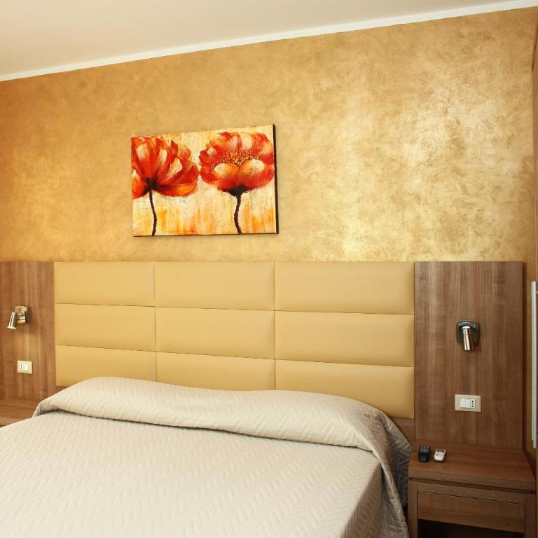 Coralia Bed & Breakfast - Camera Matrimoniale con Balcone - 10