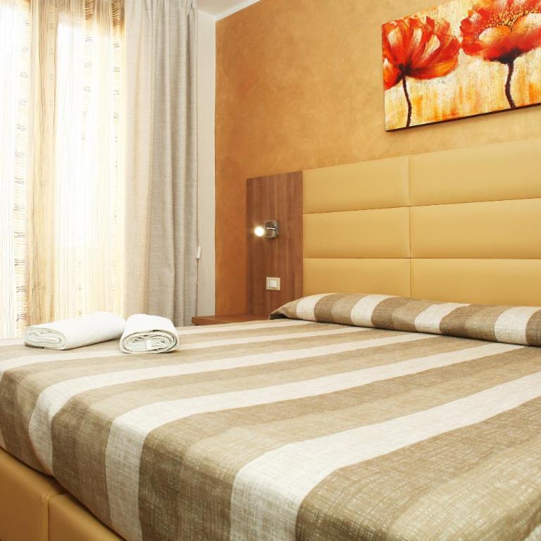 Coralia Bed & Breakfast - Camera Matrimoniale con Balcone - 1