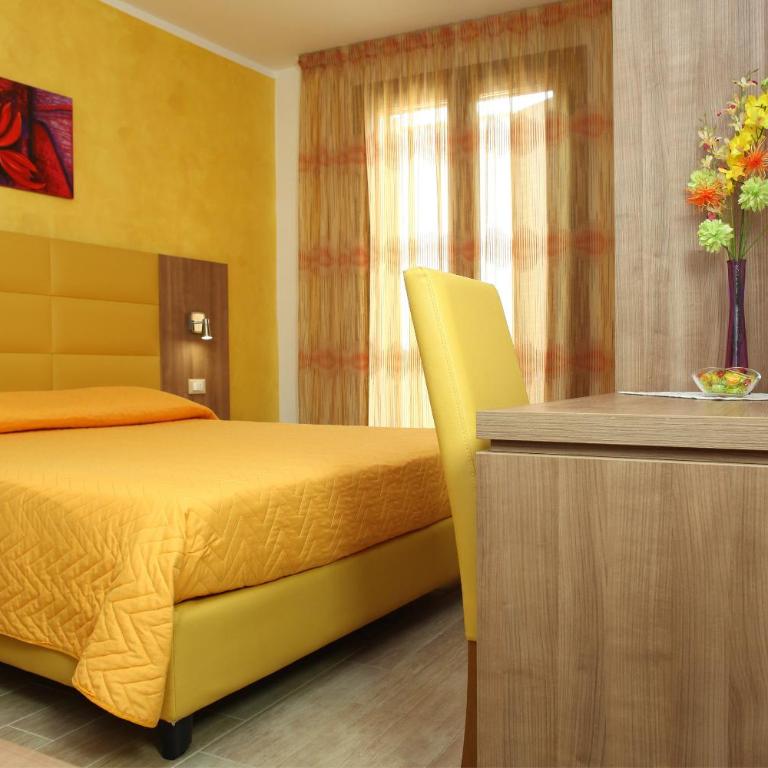 Coralia Bed & Breakfast - Camera Matrimoniale con Balcone - 20