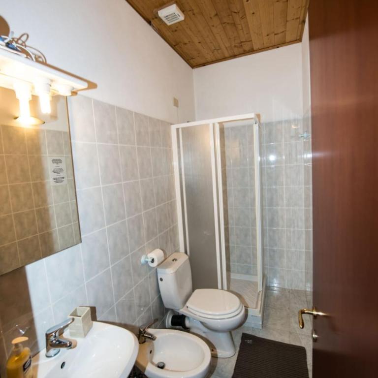 Chiara rooms - Habitación Doble con baño privado - 8